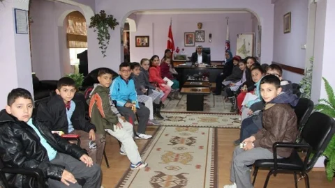 Hisarcık'ta Öğrencilerden Tiyatro Talebi