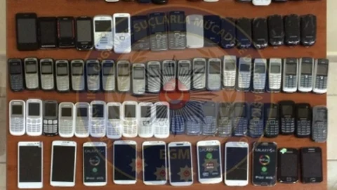 Afyonkarahisar'da Kaçak Telefon Baskını