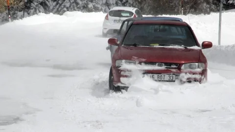 Uludağ'da Nisan'da Kar Yağdı