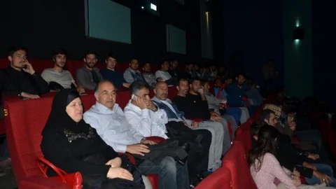 Denizli'de Futbolcular Stres Attı