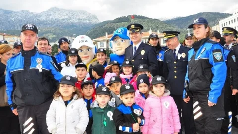 Manisa'da Polis Teşkilatı'nın 170. Yılı Kutlandı