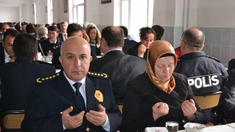 Aksaray'da Polis Yemeği Düzenlendi