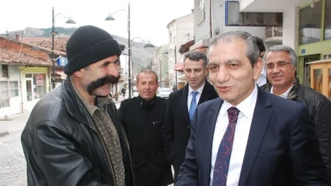 Zeyid Aslan'dan Kamer Genç'e Şifa Dileği