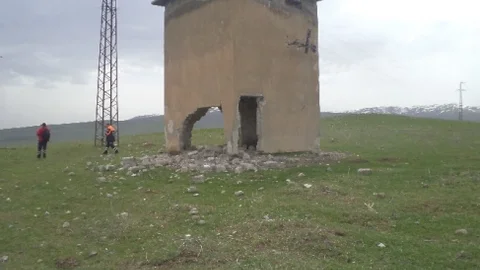 Atıl Trafo Tehlike Saçıyor