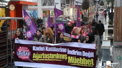 Samsun'da Kadın Cinayetlerine Protesto
