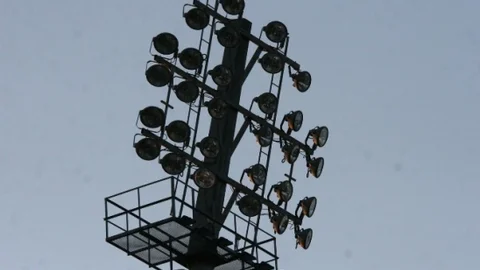 İzmir Derbisinde Elektrik Kesintisi Yaşandı