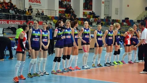 Balıkesir'de Voleybol Maçı Galibiyeti