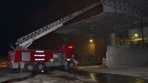 Tekirdağ'da Fabrikada Yangın Çıktı
