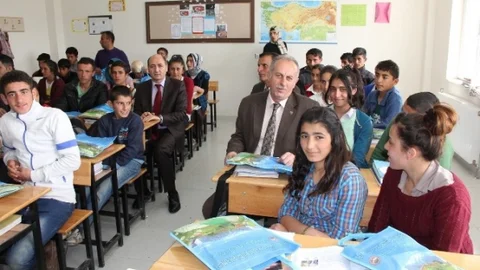 Durankaya Lisesi'ne Kütüphane Açıldı