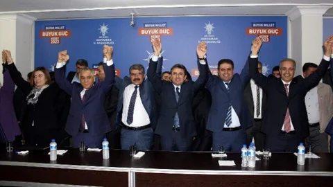 AK Parti Adıyaman Adayları Coşkuyla Karşılandı