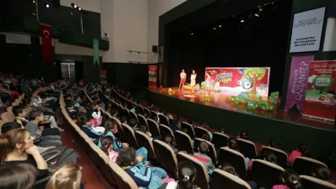 Gaziantep'te Çocuk Tiyatro Şenlikleri İlgi Görüyor