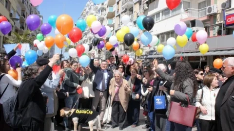 İzmir'de Parkinson Hastalığı İçin Etkinlik Düzenlendi