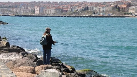 Tekirdağ'da Amatör Balıkçılar Sahilde