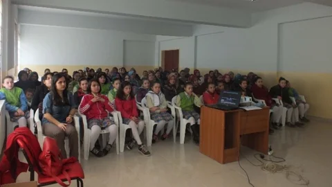 Alaplı'da Ergenlik Semineri Düzenlendi