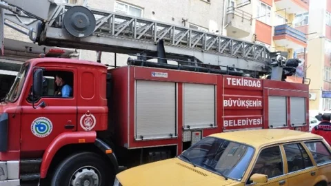 Tekirdağ'da Baca Yangını Kontrol Altına Alındı
