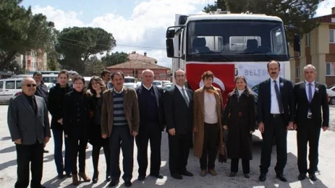 Manyas'a Çöp Kamyonu ve Konteyner Desteği