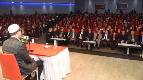Kalbi Hayat Konferansı Manisa'da Yoğun İlgi Gördü