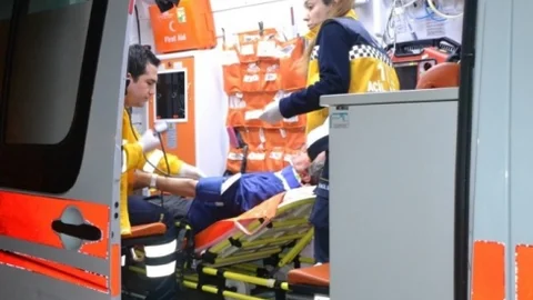 Alkollü Sürücü Kamyonete Çarptı