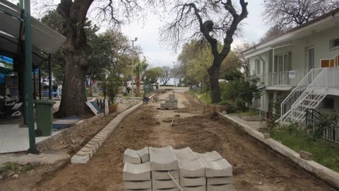 Balıkesir'de Yol Yapım Çalışmaları İlerliyor
