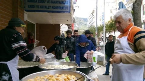 Manisa'da Lokma Hayrı Yapıldı