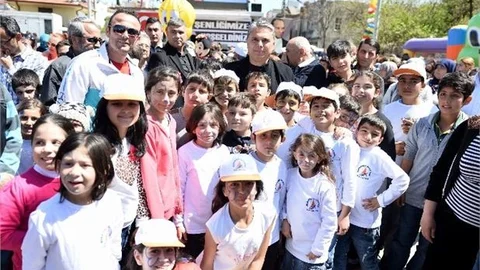Muratpaşa'da Çocuk Sokağı Şenliği