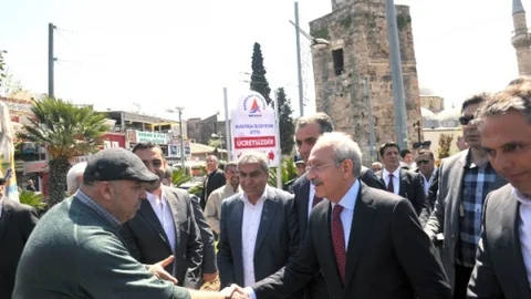 Antalya'da Kılıçdaroğlu Esnaf Ziyareti Yaptı