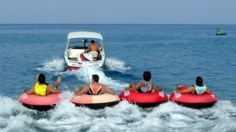 Kuşadası'nda Su Sporları Parkurlarına Başvuru Süreci Başladı