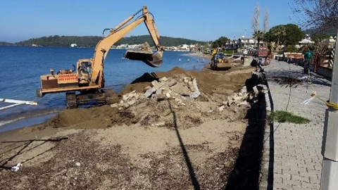 Menderes'te Yol Bakım Çalışmaları