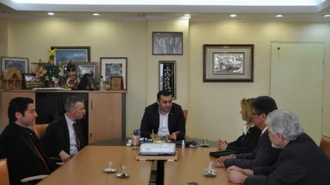 ADD'den Başkan Yücel'e Teşekkür Plaketi