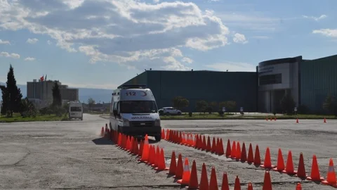 Ambulans Sürüş Eğitimi Düzce'de Gerçekleşti