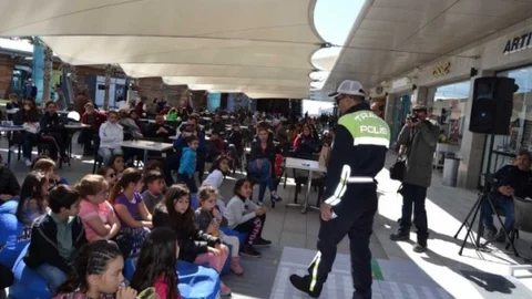 Kuşadası'nda Trafik Eğitimleri