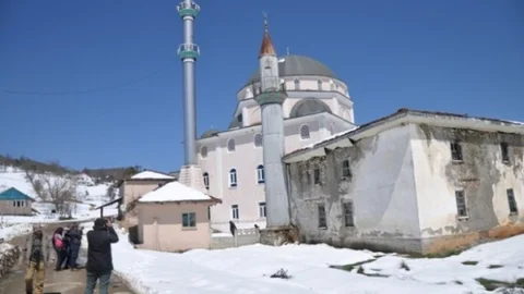 İznik'teki Tarihi Cami Harabe Halinde