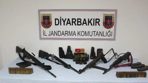 Diyarbakır'da Cephanelik Bulundu