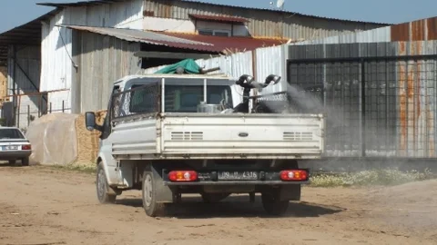 Köşk'te Sinek İlaçlama Çalışması Başladı