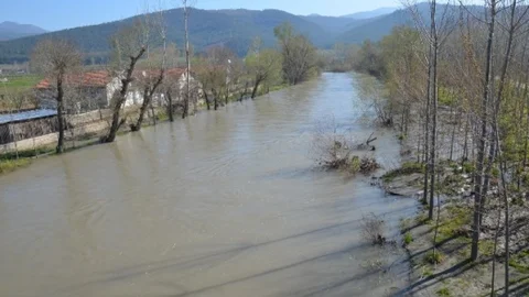 Bursa'da Kocasu Çayı Taştı