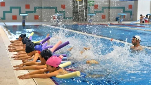Beyoğlu'nda Yüzme Eğitimi İmkanı Artıyor