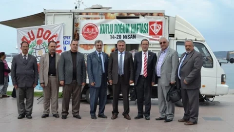 Ayvalık'ta Kutlu Doğum Haftası Başladı