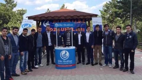 Bilecik'te Fırat Çakıroğlu Anısına Helva Dağıtıldı