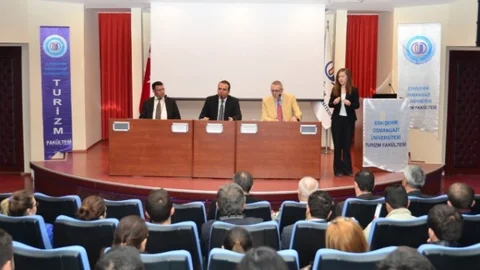 Eskişehir'de Engelsiz Turizm Paneli