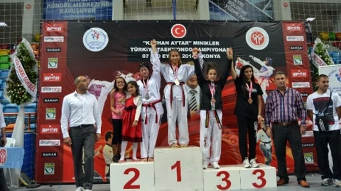 Lara İnce'nin Tekvando Başarısı