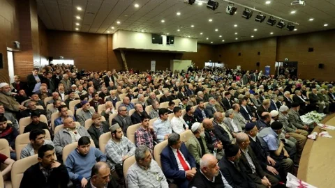 Sultangazi'de Kutlu Doğum Programı Düzenlendi