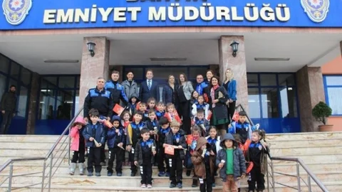Bartın'da Minik Öğrenciler Ziyarette Bulundu