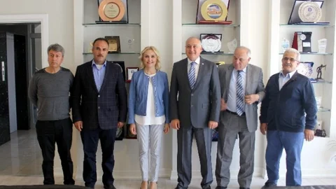 Antalya'da Esnaf Vurgusu Yapıldı