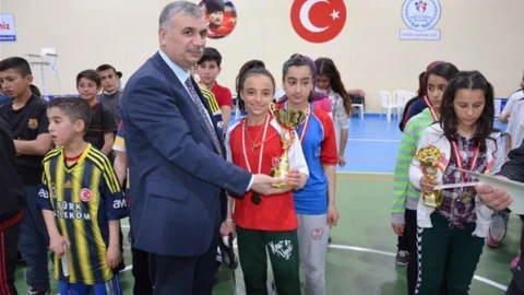 Küçükler Badminton Müsabakaları Tamamlandı