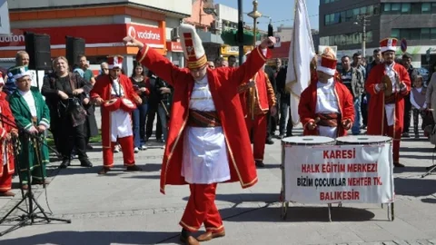 Down Sendromlu Gençlerden Mehter Performansı