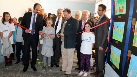 Manyas'ta Resim Yarışması Ödül Töreni