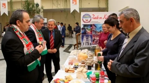 Osmaneli'nin Yöresel Ürünleri İlgi Çekti