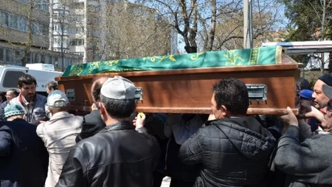 Es Radyo'nun Sahibi Babasını Kaybetti