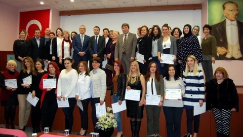 Bandırma'da Kadın Girişimcilere Sertifika Verildi