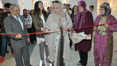 Kitre ve Çorap Bebekler Sergisi Balıkesir'de Açıldı